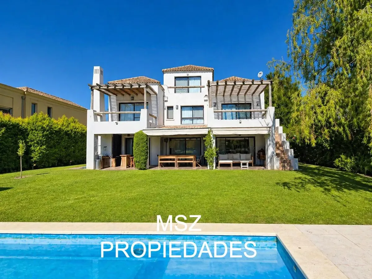 Casa con pileta y jacuzzi