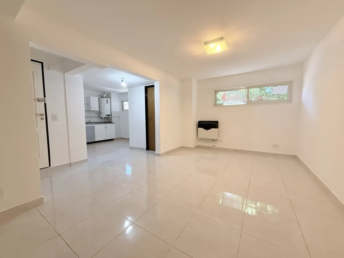 Departamento Duplex Al Frente 3 Ambientes 2 Baños Pileta Gimnasio Sum Planta Baja Seguridad