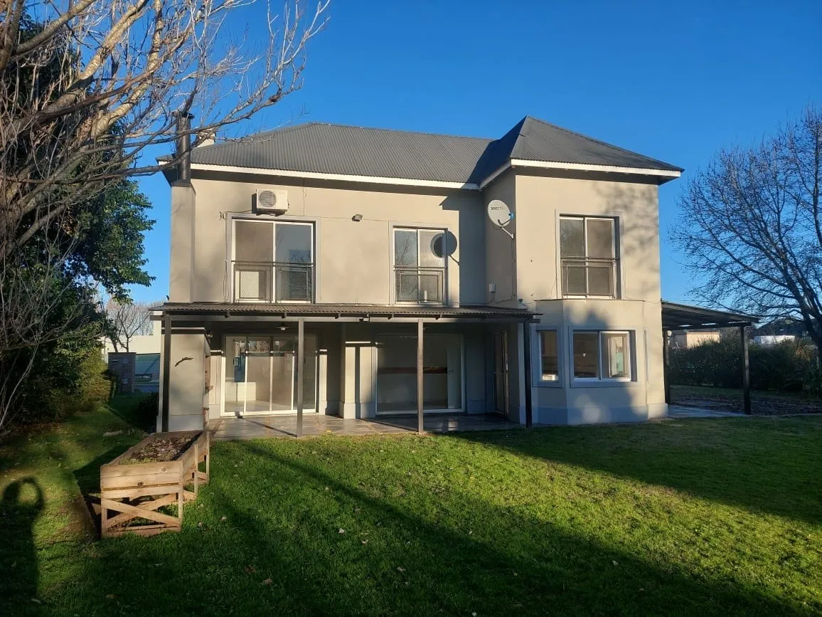Casa Chalet En Alquiler En General Rodríguez, G.b.a. Zona Oeste, Argentina