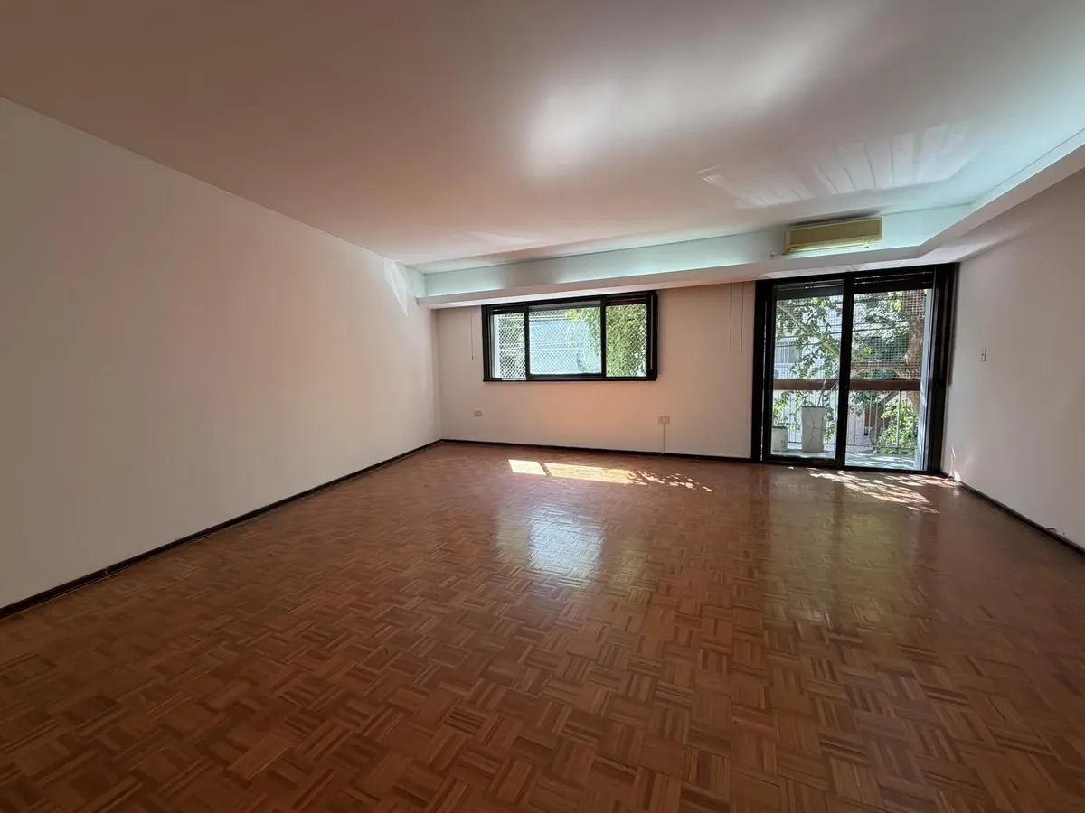 Alquiler- 4 Ambientes C/ Dependencia Y Cochera En Colegiales