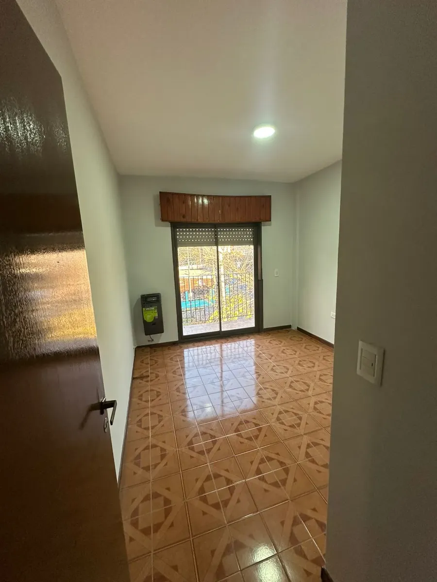 Departamento En Planta Alta , Un Piso Por Escalera