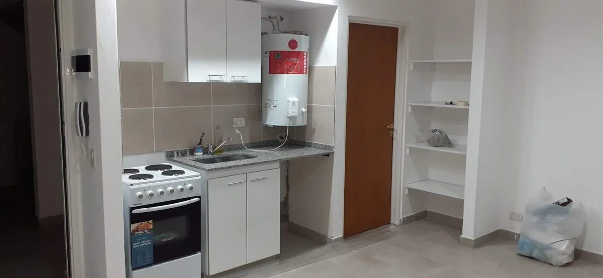 Alquiler Monoambiente Con Balcon Barracas