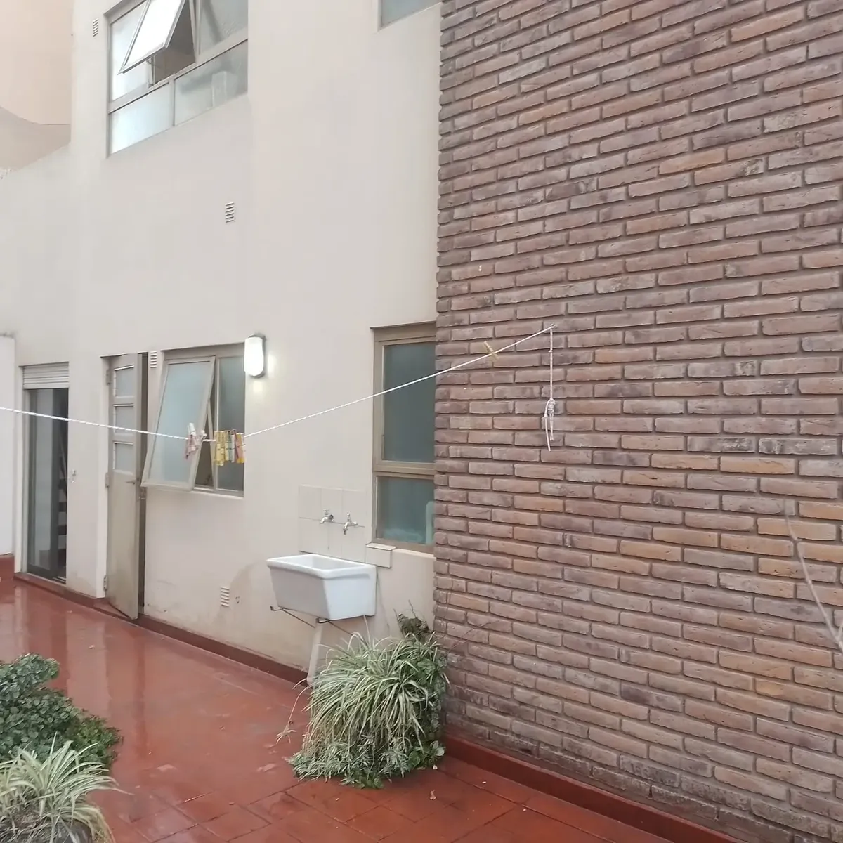 Departamento De 3 Ambientes Con 1 Baños + Patio