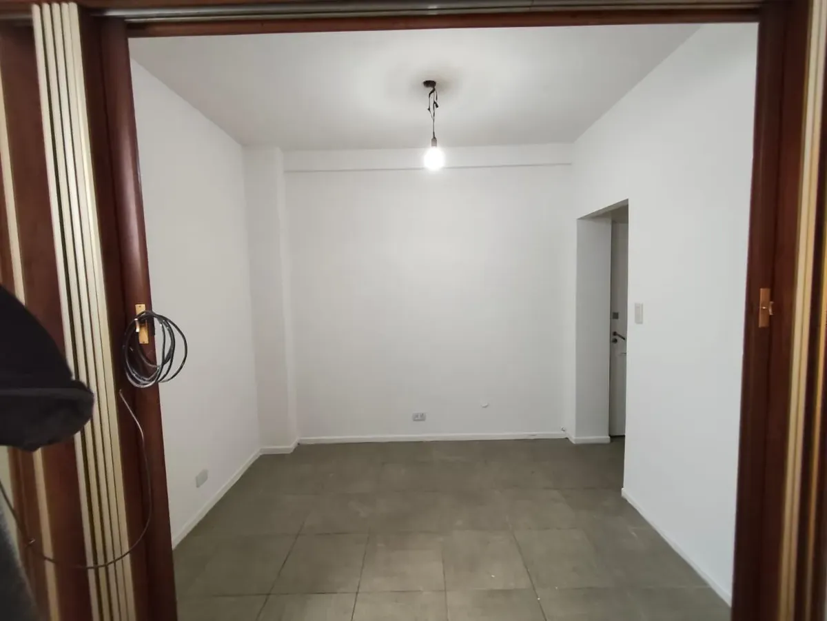 Planta baja con patio, monoambiente