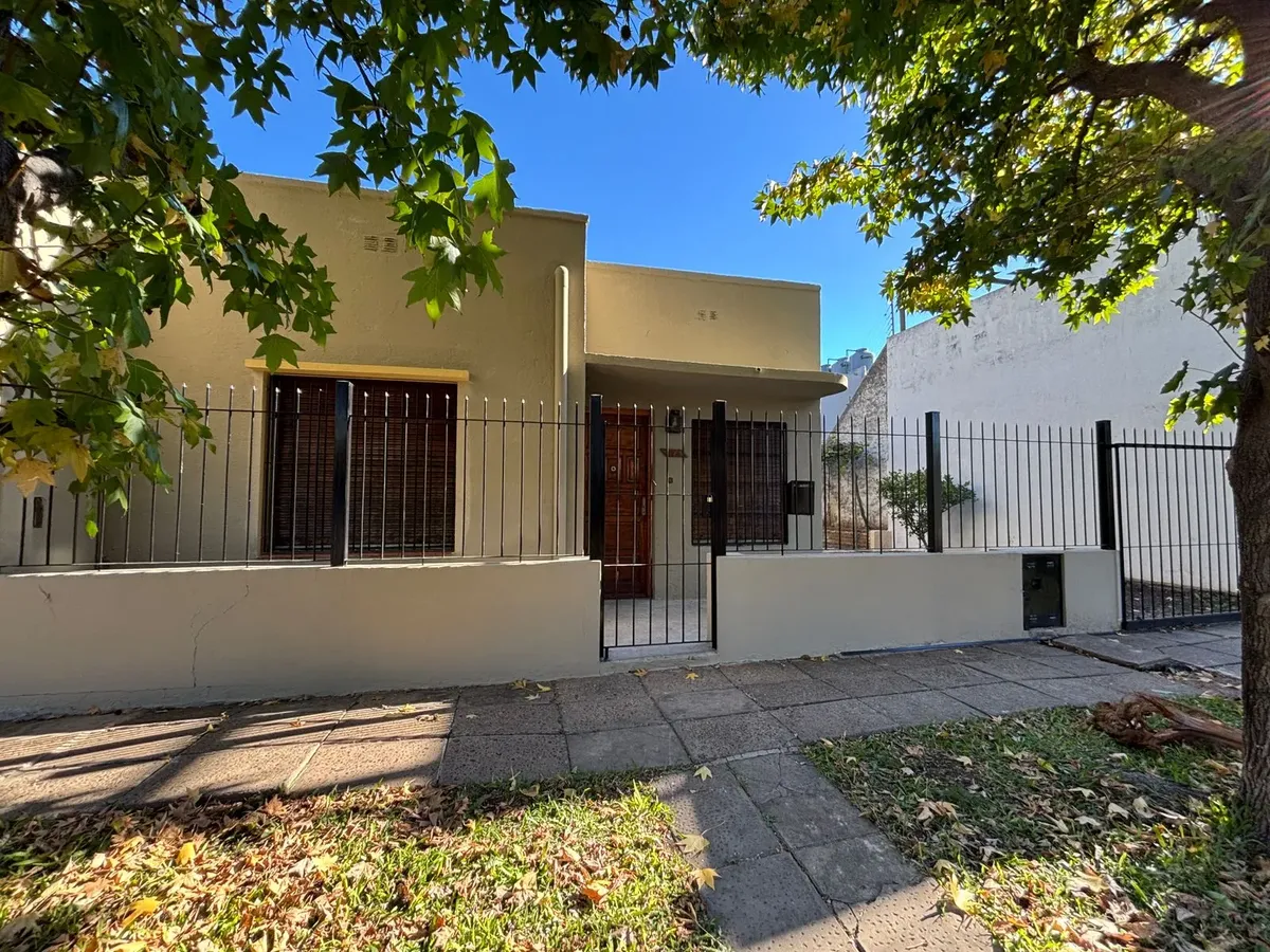 2-bedroom house with garden