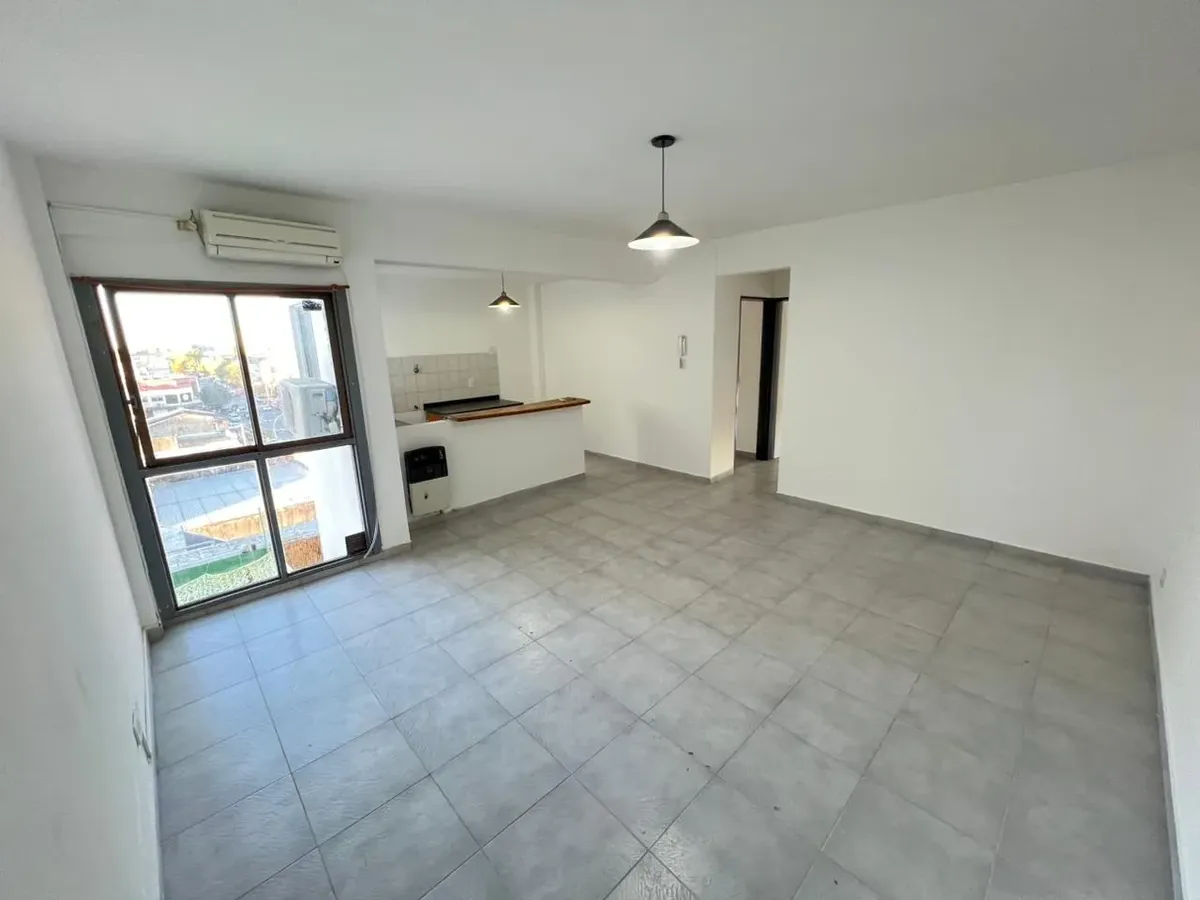 Departamento Tres Ambientes En Alquiler-san Migue