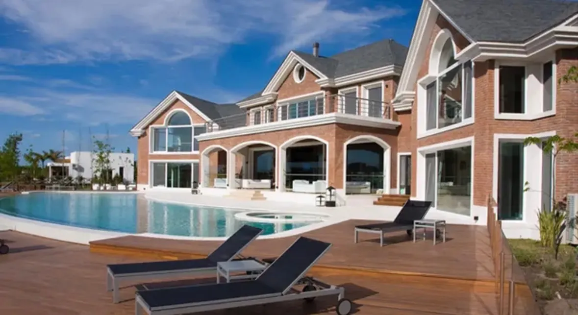 Nordelta Bay, balcony with grill