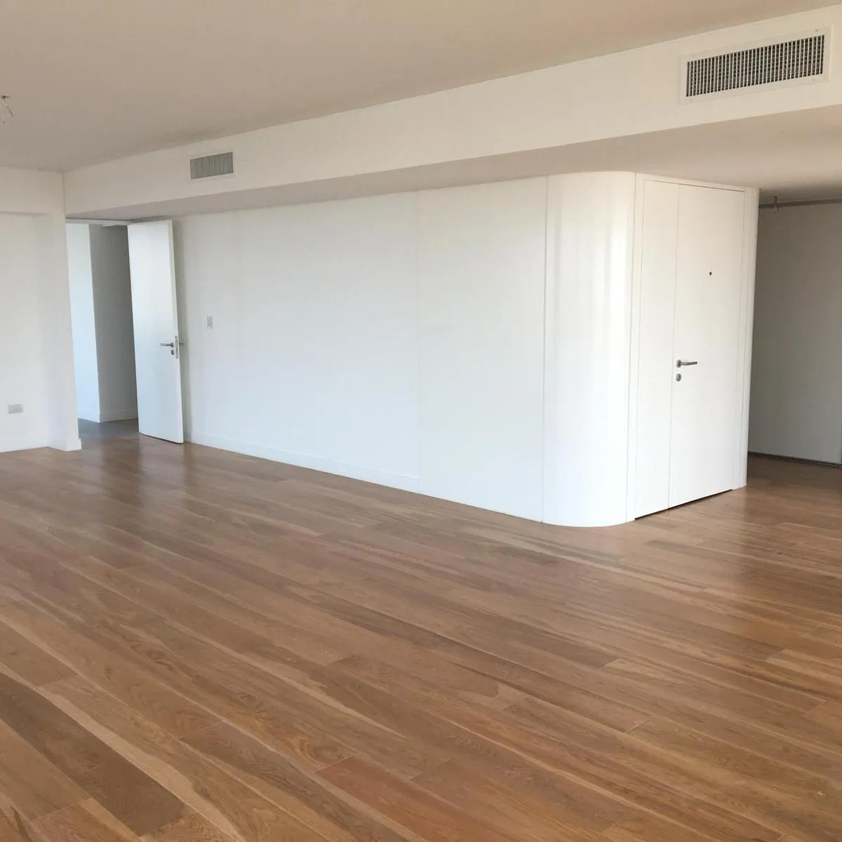 Departamento En Alquiler 6 Ambientes, 3 Cocheras, Complejo Al Río, Vicente López