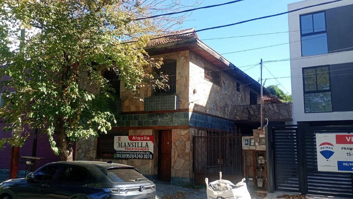 Hermoso Triplex Con 3 Dorm. Y Un Escritorio Sin Expensas