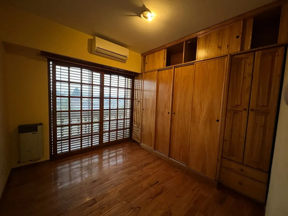 4th floor front-facing 2-room