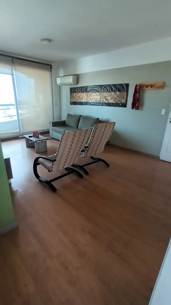 Departamento 2 Ambientes, Amoblado Completo C/cochera Cubierta En Avellaneda