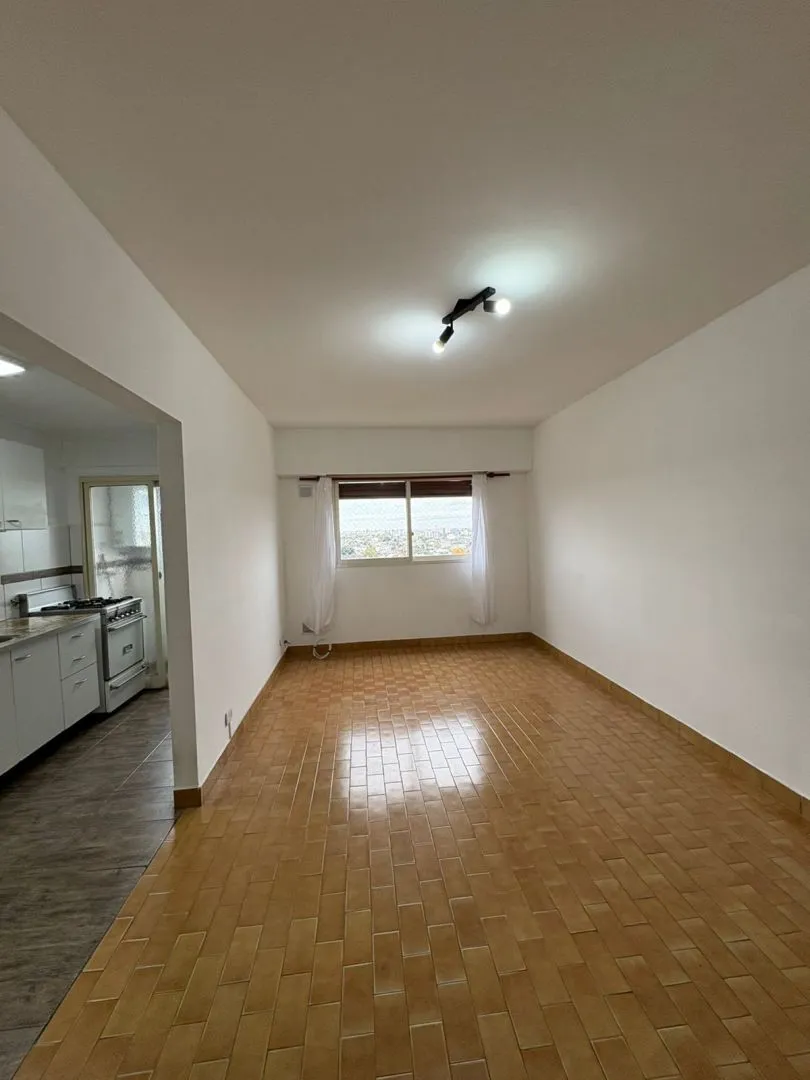 3-room apartment with balcony and elevator