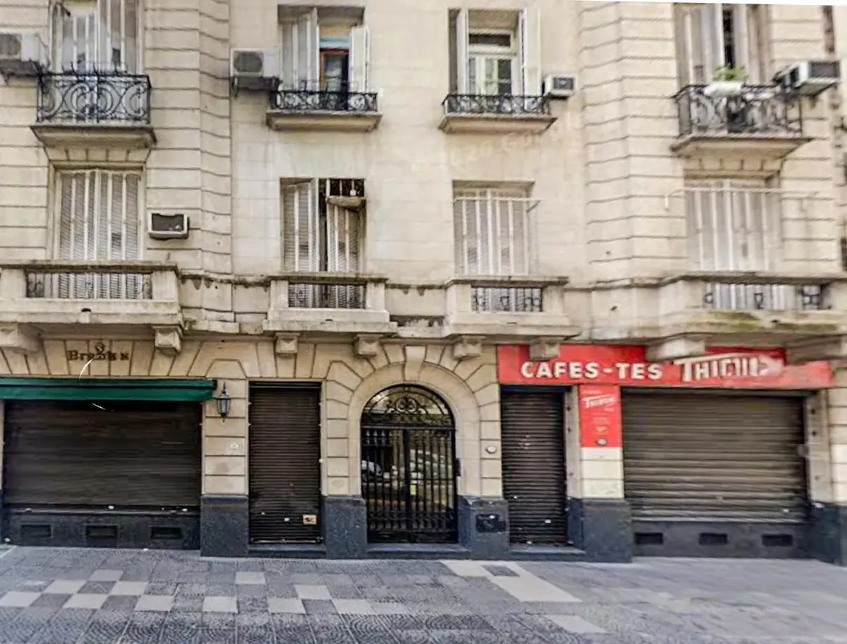 Alquiler - Semipiso En Edificio Francés - 2 Dormitorios Y Escritorio