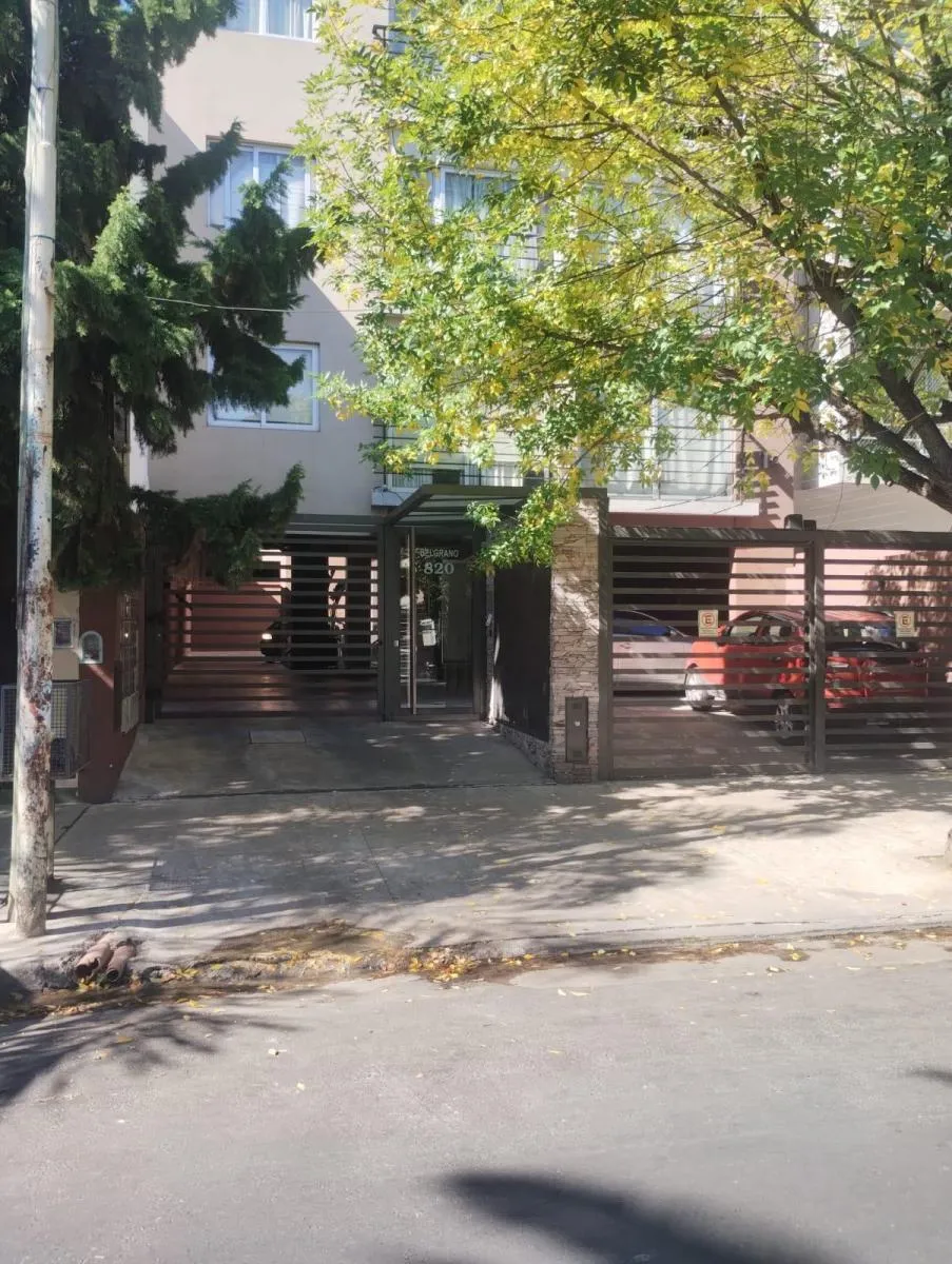 Alquiler Excelente Departamento 2 Ambientes En Morón Centro En Impecable Estado