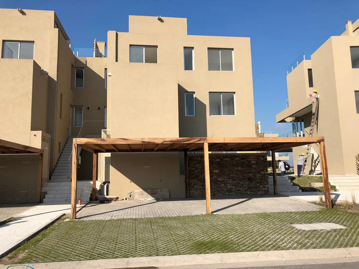 Alquiler Tríplex 3 Ambientes C/ Terraza - Las Piedras - Castaños - Nordelta - Tigre