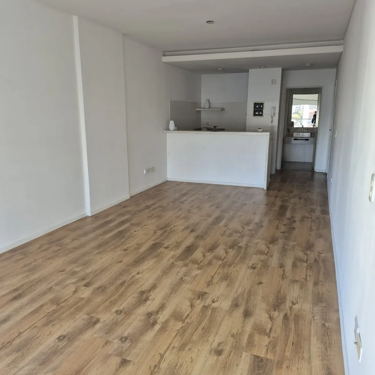 6th-floor studio with balcony