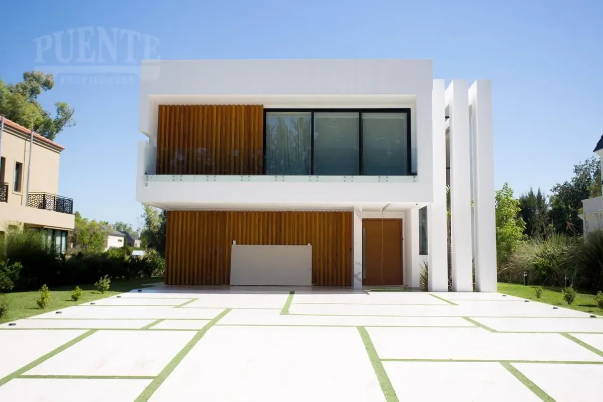 Casa Moderna, Amueblada, En Saint Thomas