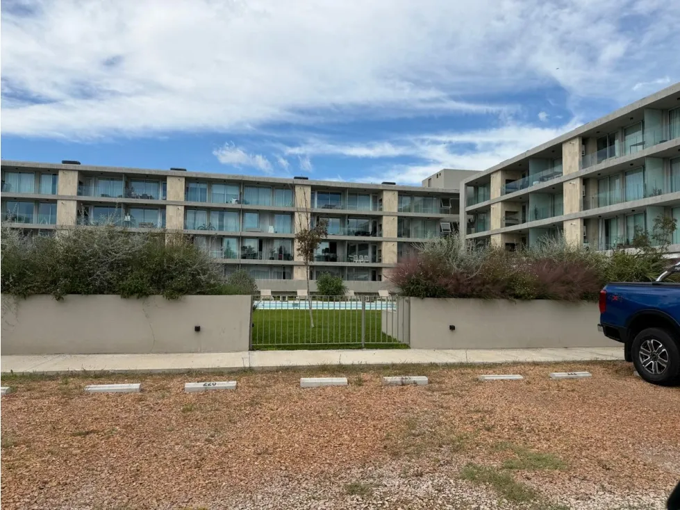 San Isidro 2.5-room, balcony with grill