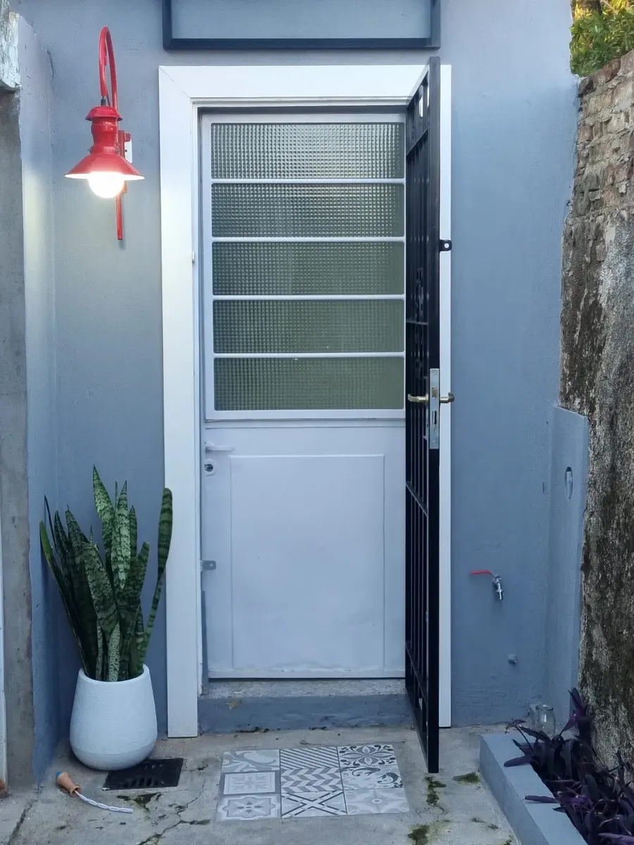 Alquila Departamento Reciclado A Nuevo, Lanus Este