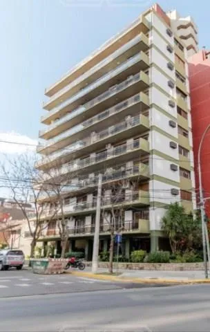 200 m² con balcón corrido