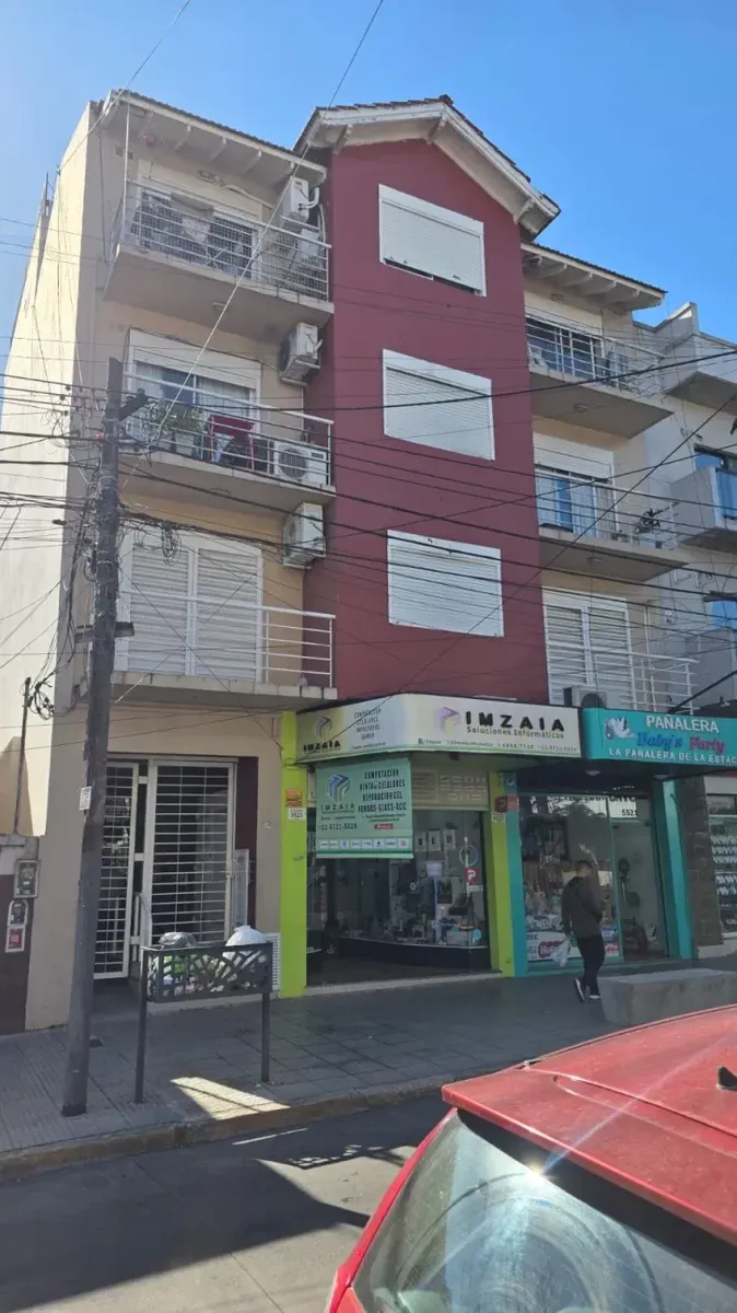 Departamento Dos Ambientes Con Patio
