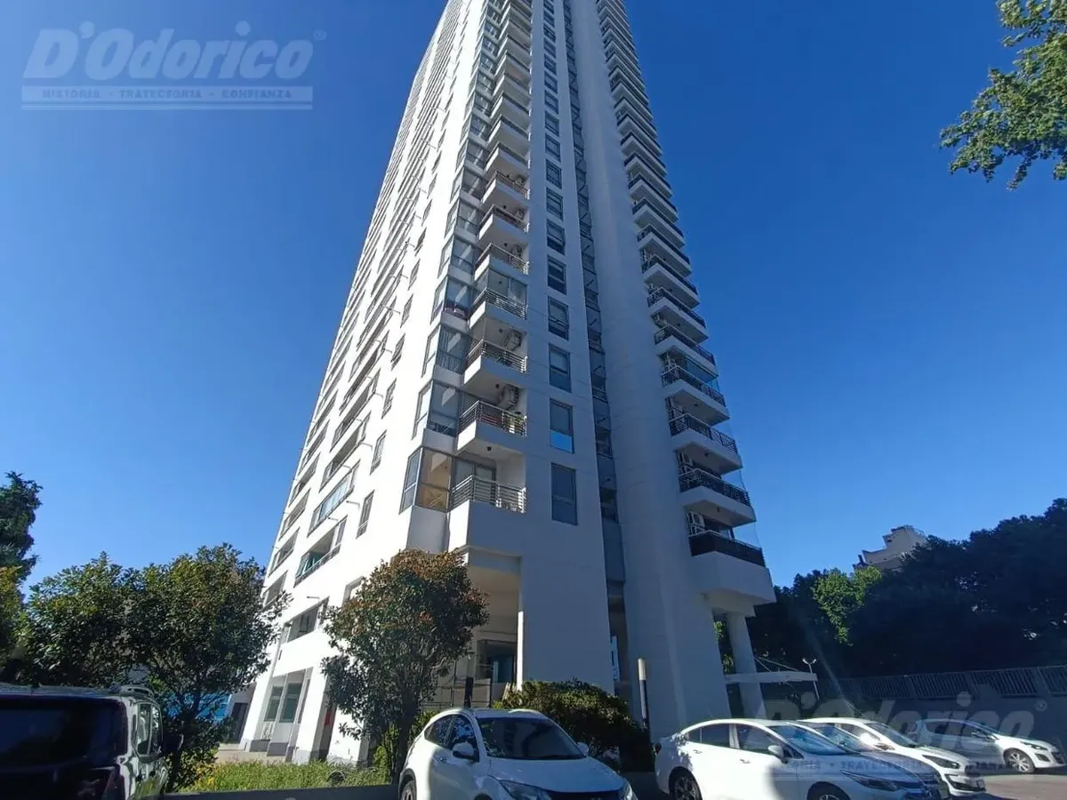 Apartamento 1 dormitório com varanda
