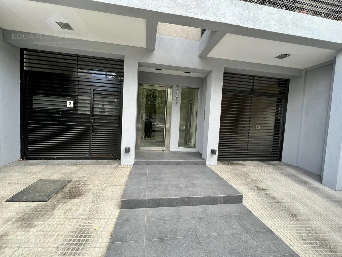 Front-facing duplex with balcony