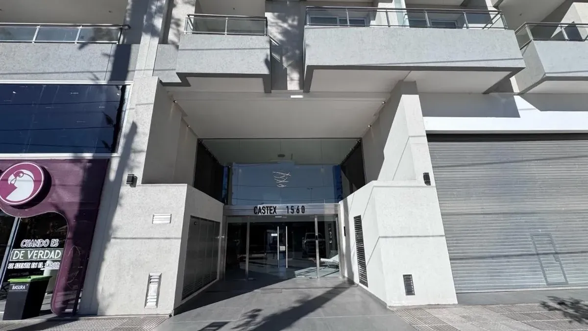 Departamento En Alquiler En Canning Center