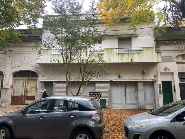 Planta Alta Unica, Independiente, Reciclada. Amplios Ambientes. Sin Expensas