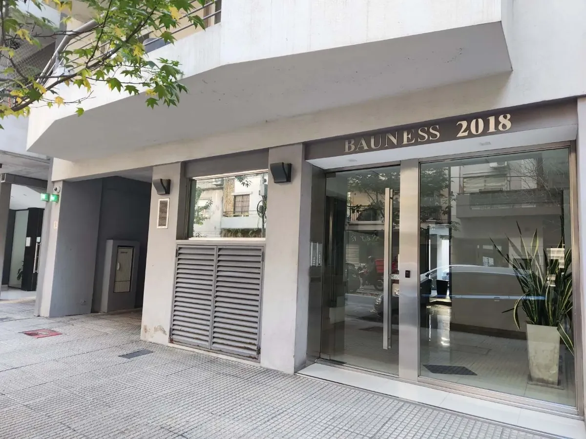 Alquiler Monoambiente Con Balcón V. Urquiza R
