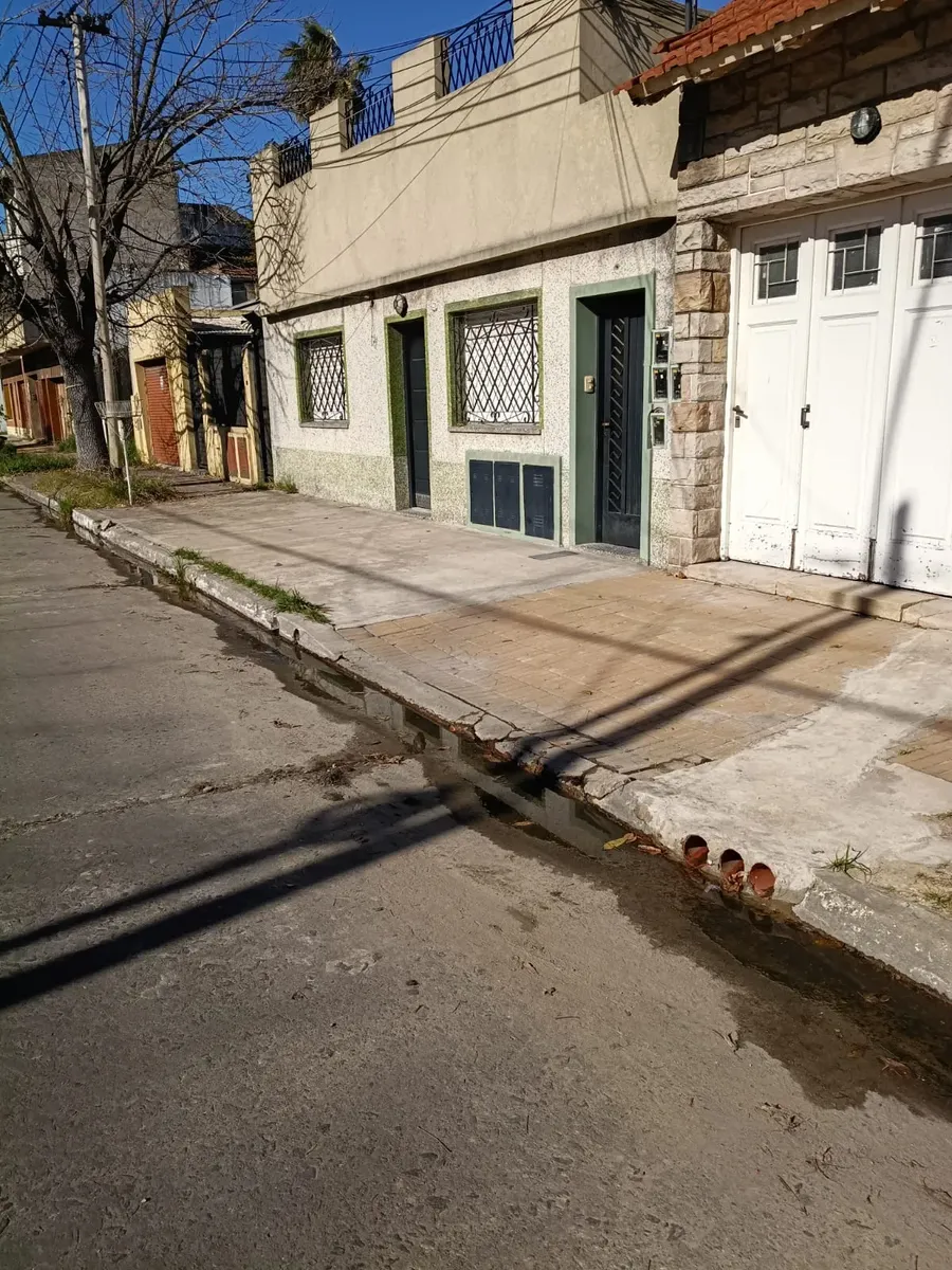 Lanus O. Segui Al 1700 2 Amb Sin Expensas