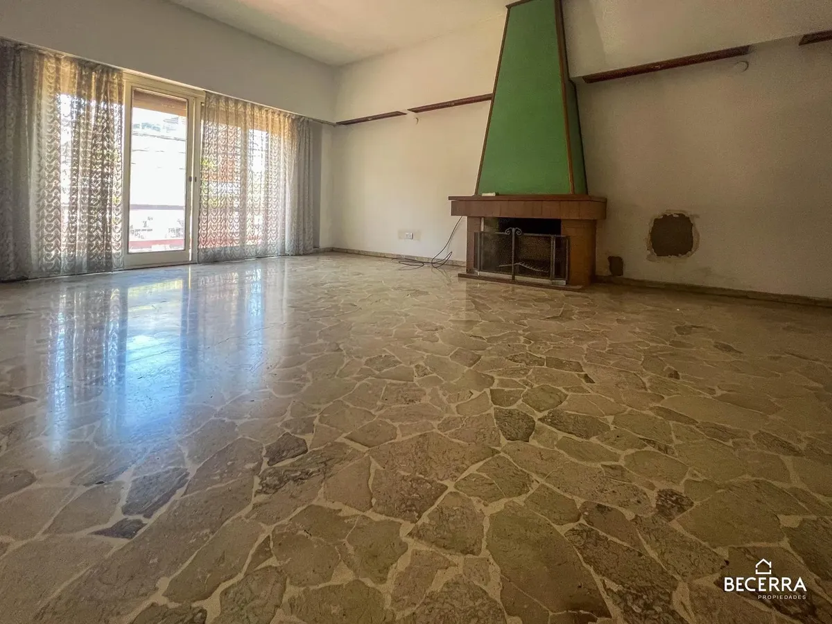 Departamento Con Jardín En Alquiler - Hurlingham Centro