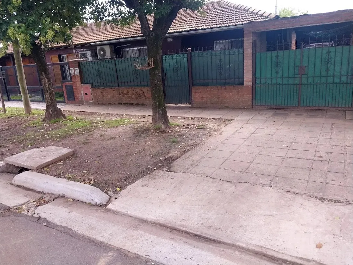 Casa De 3 Ambientes En Alquiler En Don Torcuato Tigre