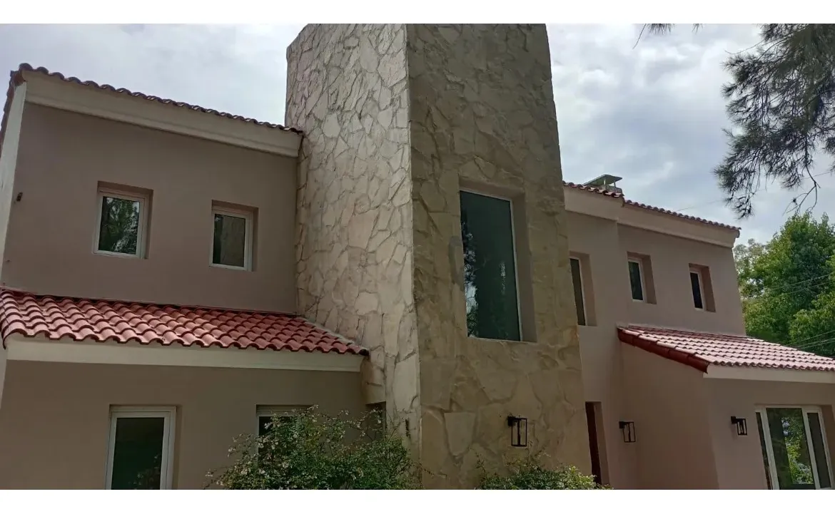 Casa remodelada con pileta