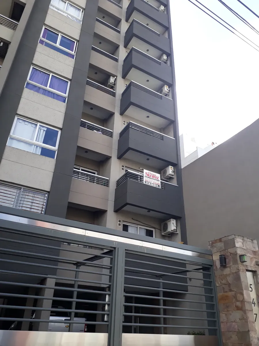 Moron Sur, Alquiler Dpto 2 Amb Balcon Ascensor Luz Y Gas Con Recibo O Monotributo. Cerca Estacion De Moron