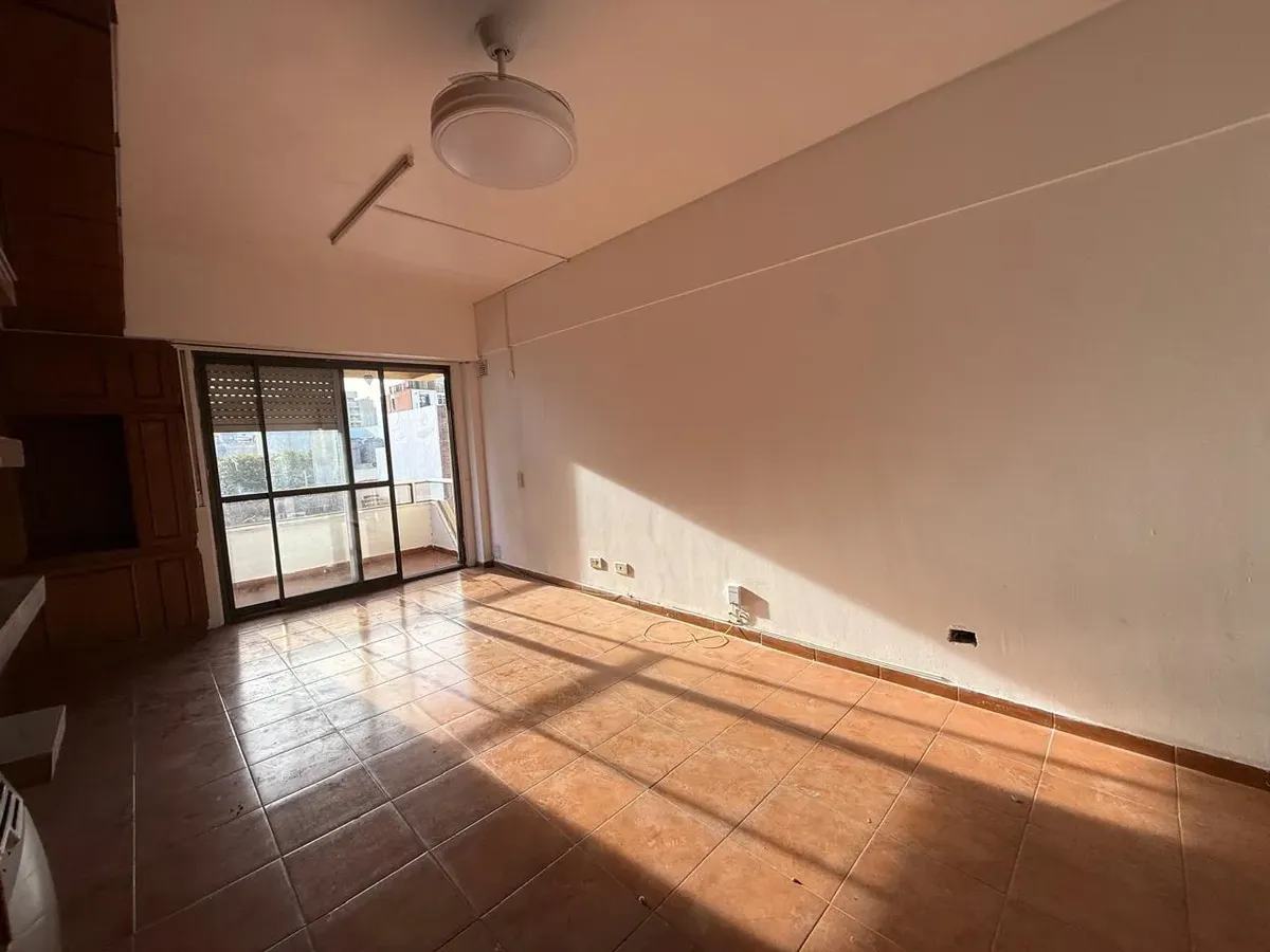 Alquiler Departamento 4 Ambientes En La Plata Con Cochera
