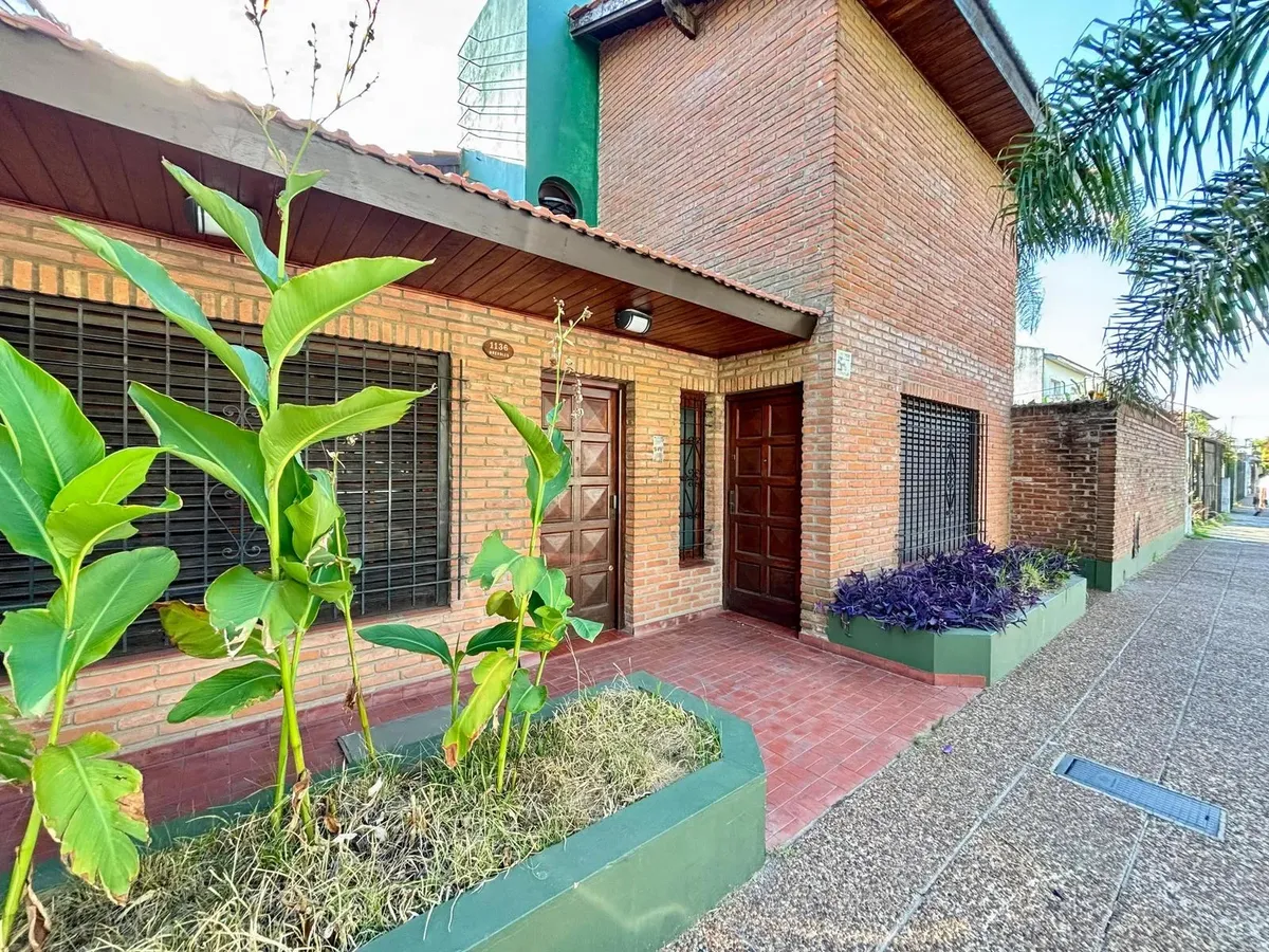 5-room house with garage and pool