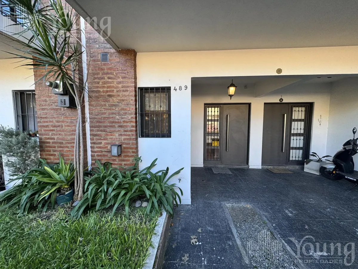 Listing: 2 bedrooms, Quilmes