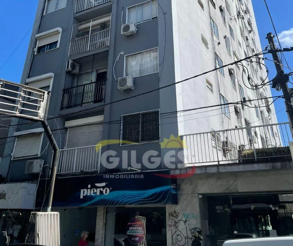 2 ambientes con ascensor y bañera