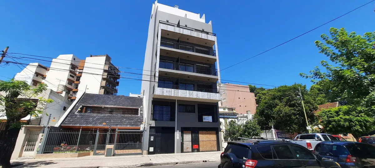Alquiler Monoambiente Con Balcon Al Frente, Nuevo, Piso 6 Luminoso, Bien Ubicado, Sanabria Y Av. Juan B. Justo, Floresta, Caba