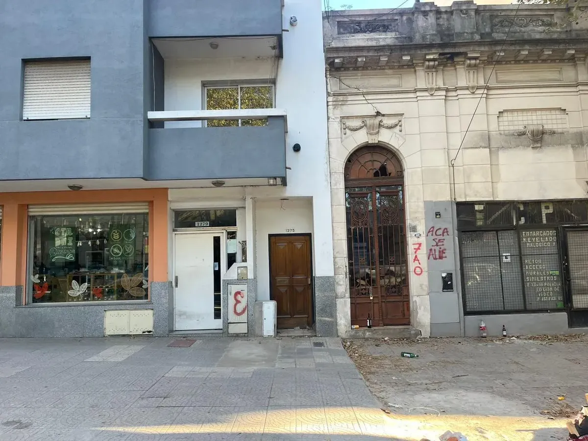 Departamento De 2 Dormitorios En Alquiler En La Plata
