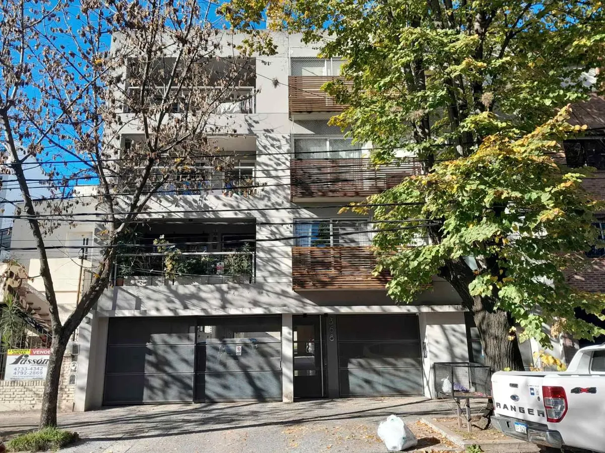 1st floor with balcony and parking