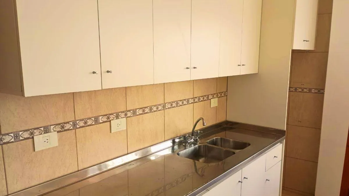 Furnished studio, 2nd floor