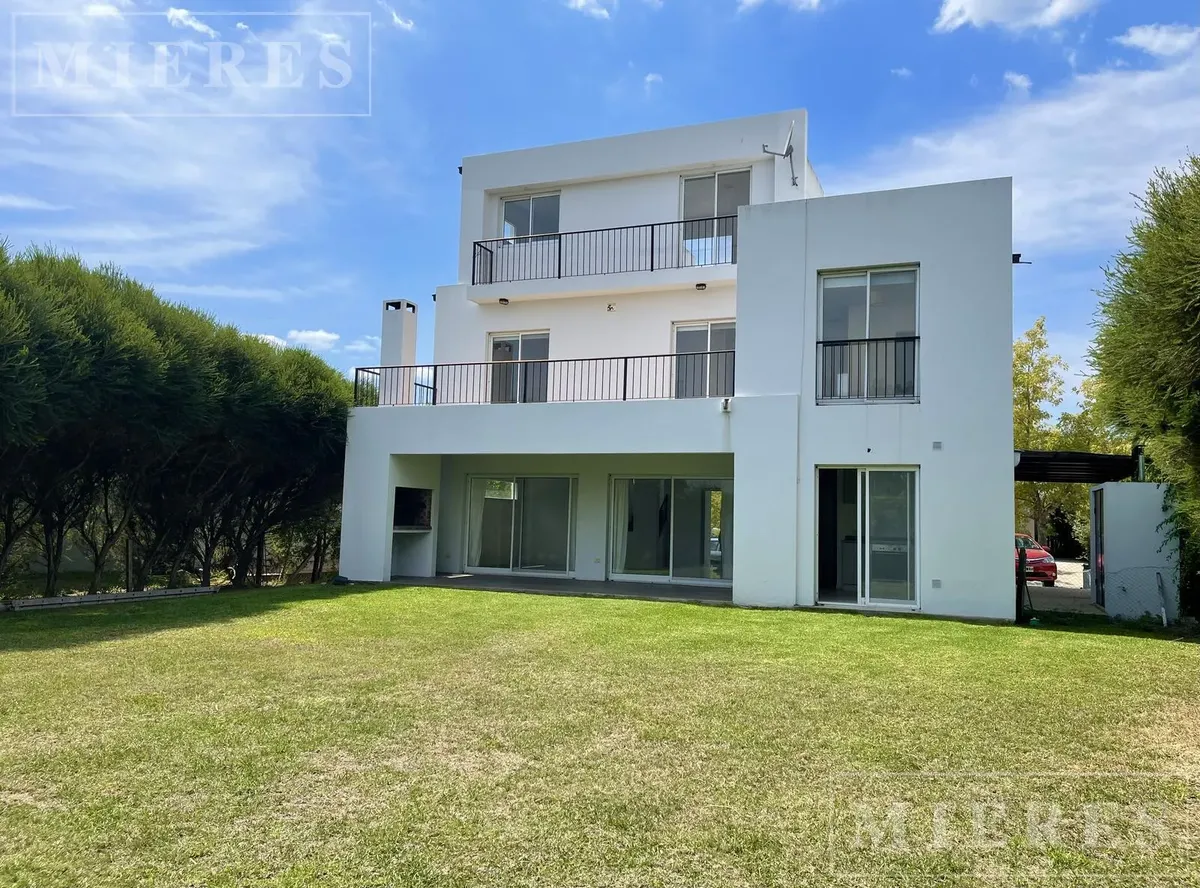 Casa em Los Alisos, Nordelta