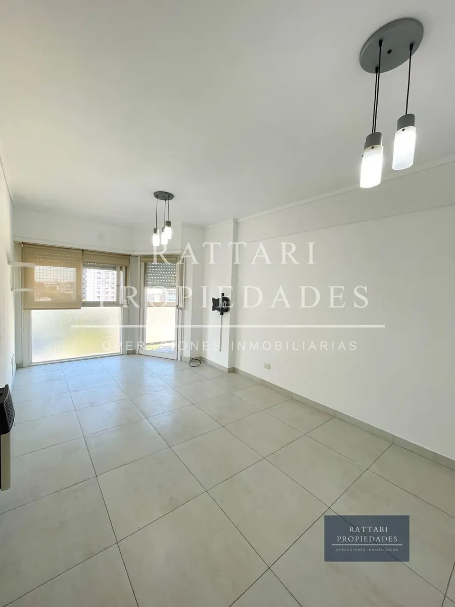 Alquiler Departamento 3 Ambientes C/ Balcón Excelente Ubicación San Justo Centro