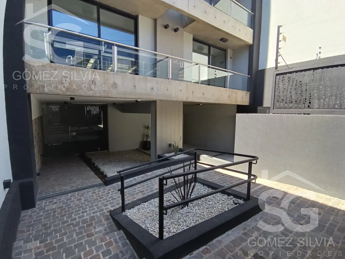 Imóvel: 1 quarto, Morón