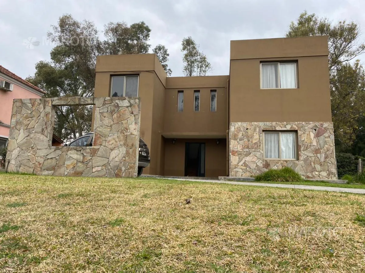Casa em Fincas del Lago, 2 andares