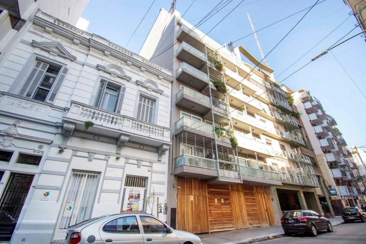 Studio with balcony in Recoleta