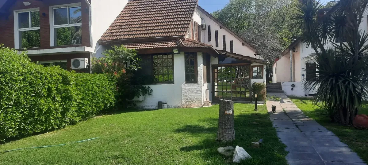 Casa En Monte Grande Club Csis