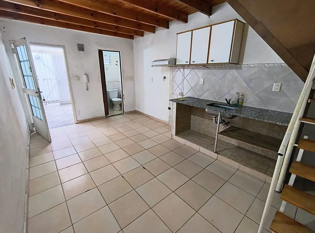 Alquiler - Dpto.2 Amb. Monteagudo Al 1.100- Villa Bosch